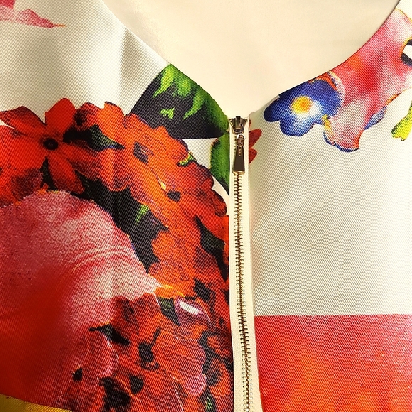 Women's size M fully lined colorful dress - Picture 3 of 5